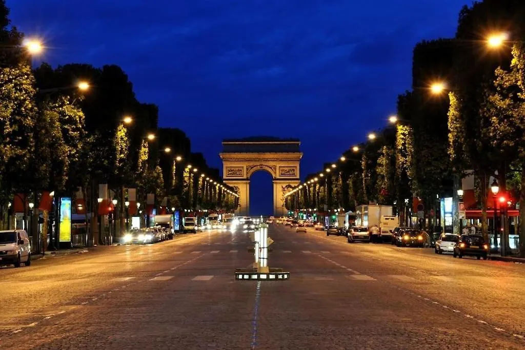 Paris 16 -Near Champs-Elysees 75M2 Apartment