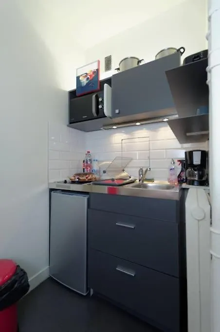Paris 16 -Near Champs-Elysees 75M2 Apartment